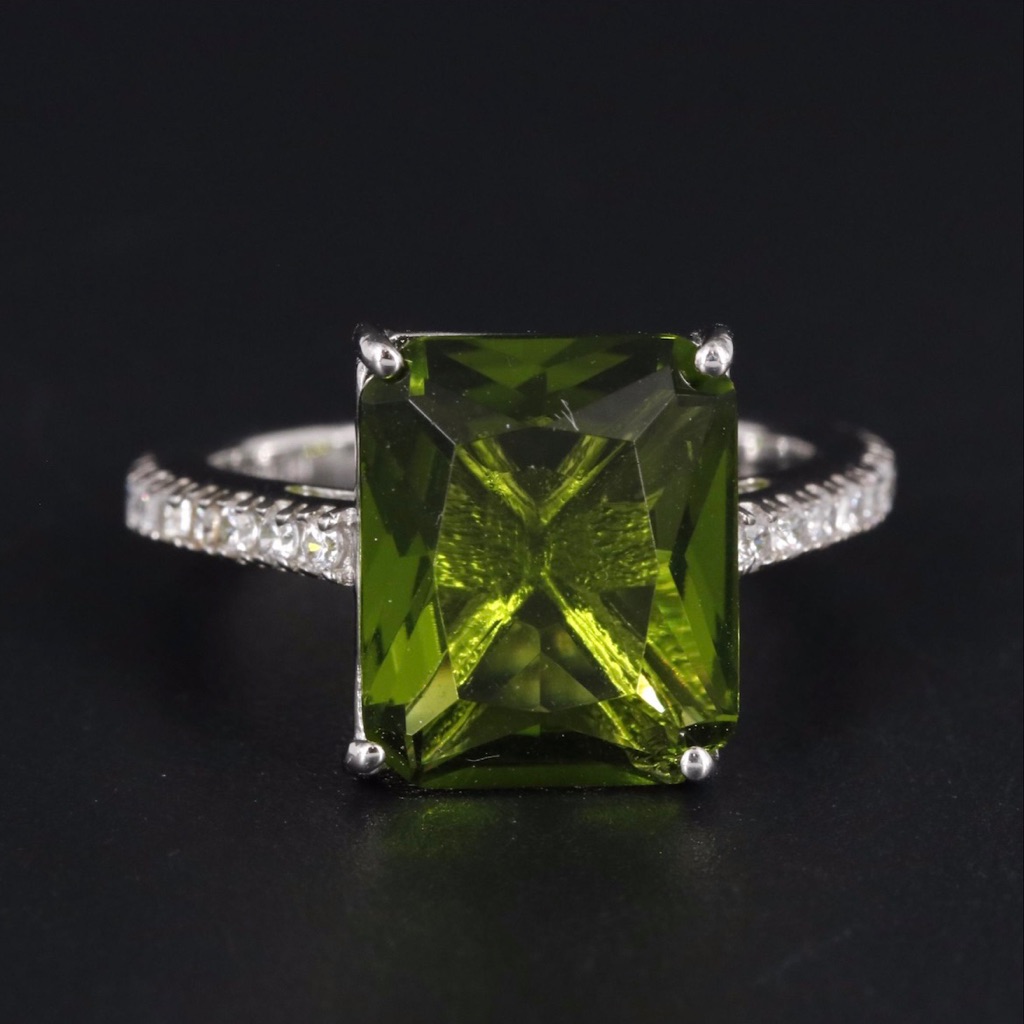 Vtg Silver Peridot Cz Ring